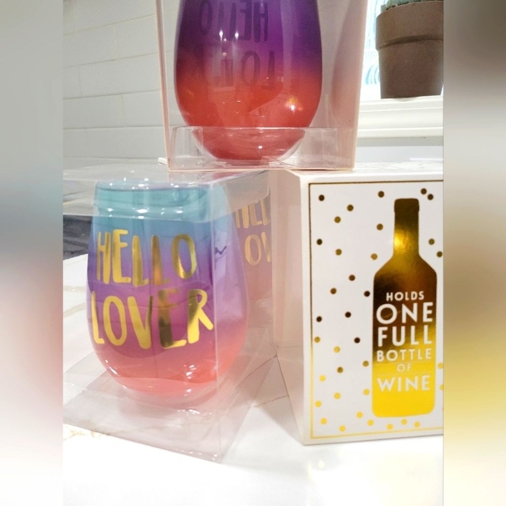 Colorful Wine Glass with Gold Text. Holds 1 Full Bottle Of Wine. 30 oz